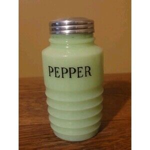 Vintage 1930's Jeannette Jadeite Green Glass Beehive Ribbed Pepper Shaker Jadite